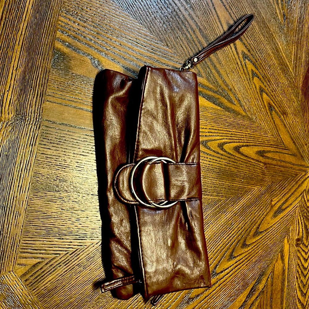 Brown wristlet! Only used once! Like brand new!